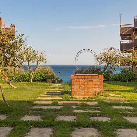 Blue Wood Apartment Летоянни Экстерьер фото