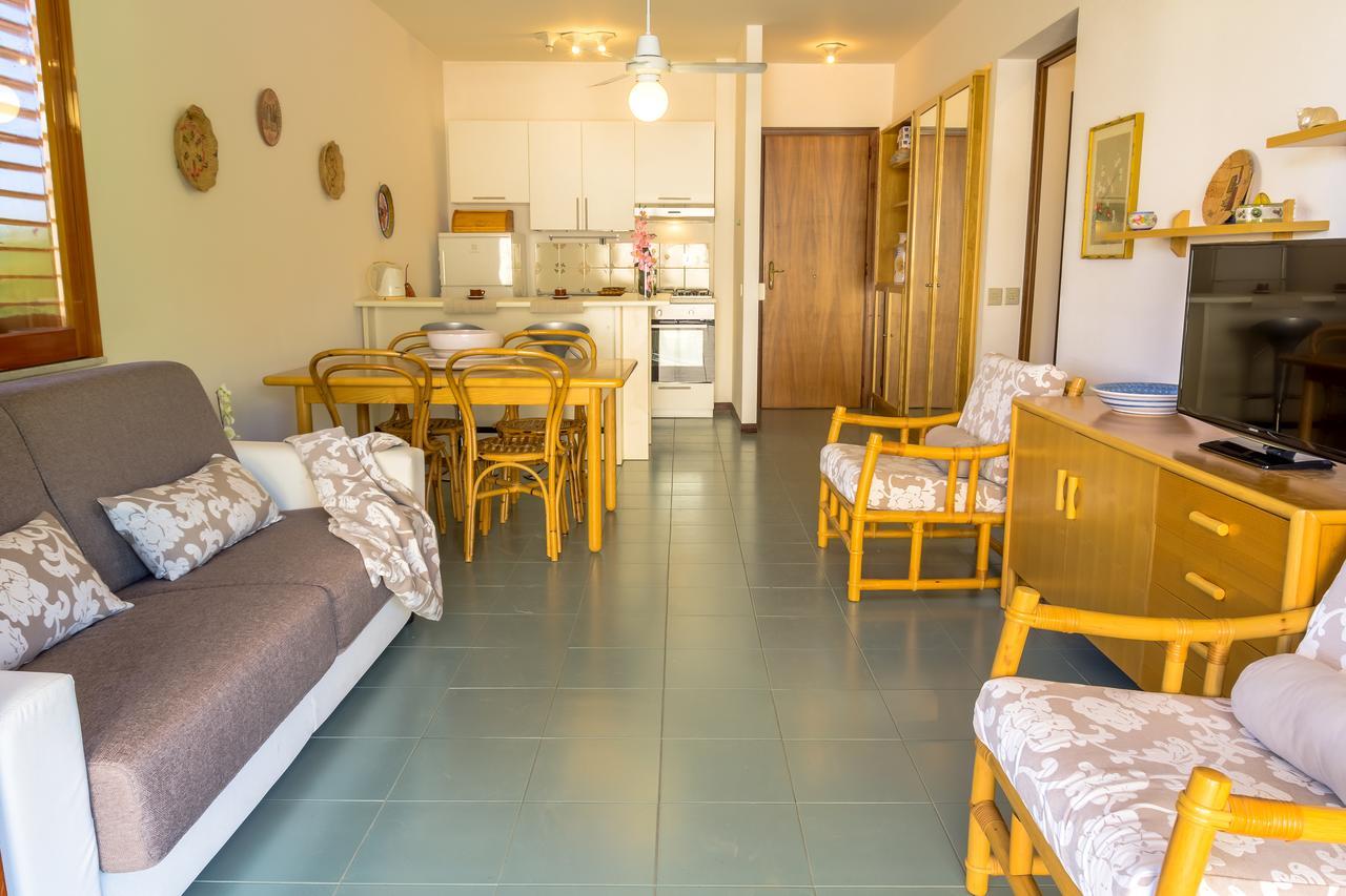 Blue Wood Apartment Летоянни Экстерьер фото